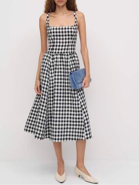 Reformation Janu Linen Dress In Park Check, NWOT, NEVER WORN, NO FLAWS.